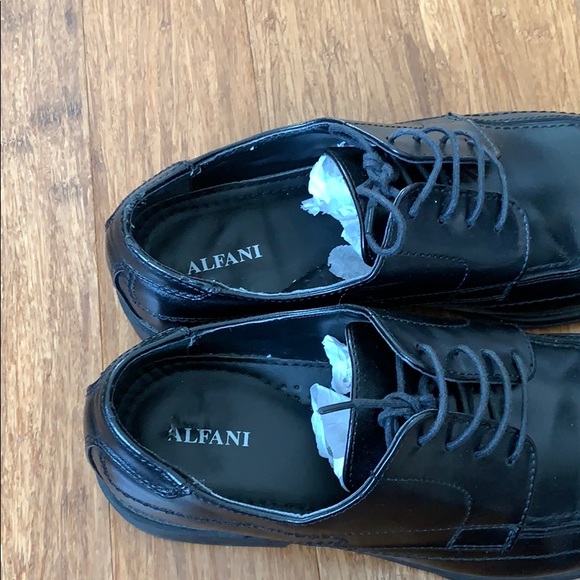 Alfani Men’s Dress Shoes - Picture 2 of 3
